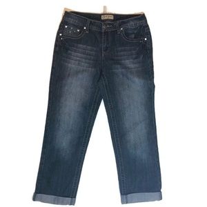 Earl Jeans  Embellished Capri Sz 6
